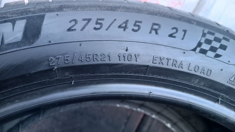275/45/21 Michelin
