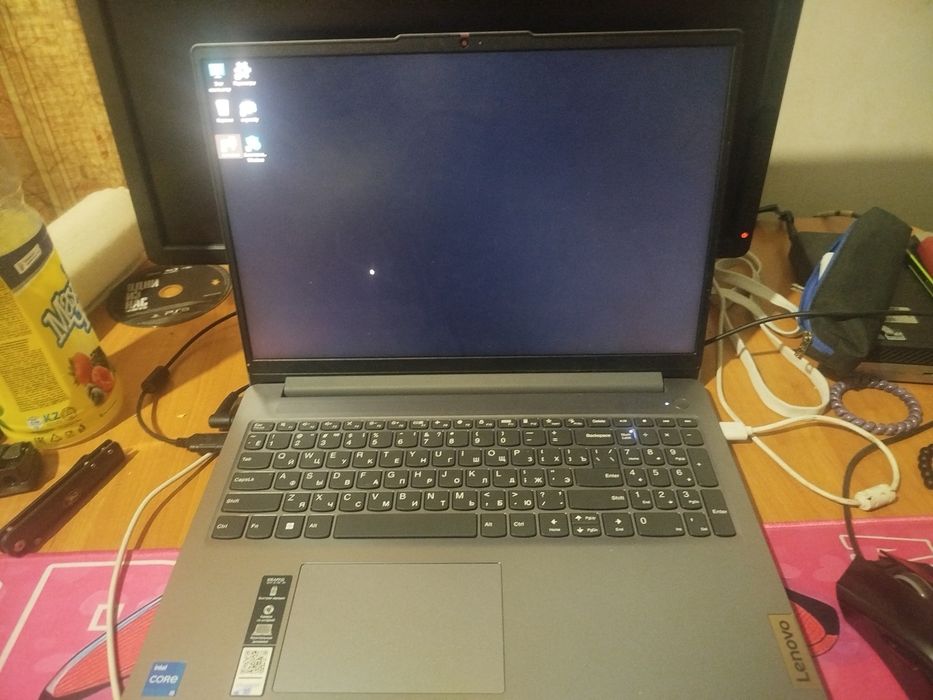 Lenova slim 3i, i5-12450h