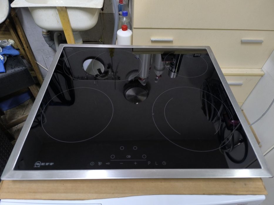 Керамичен плот NEFF T16BD76N0