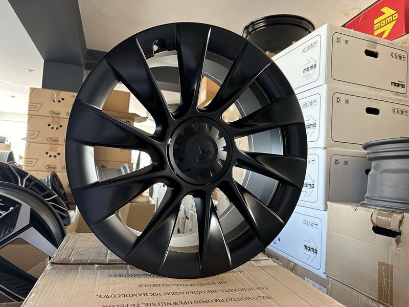 20цола Tesla Y Тесла 4бр