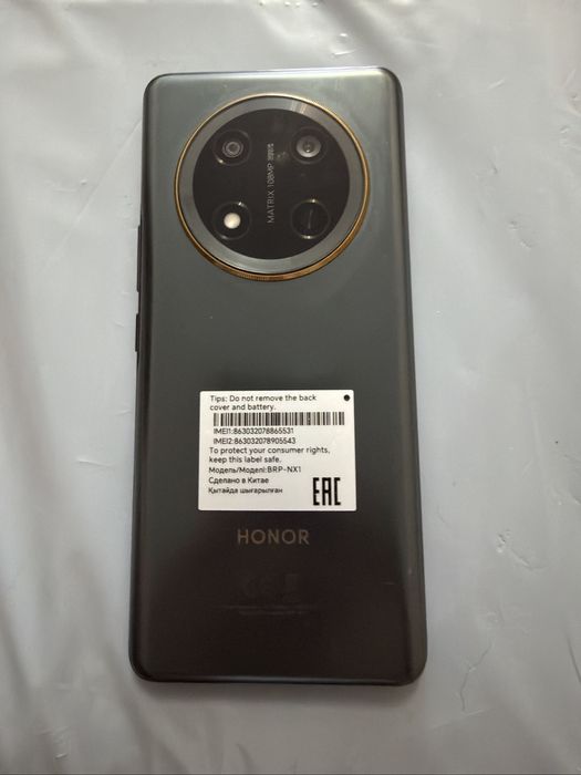 Продам телефон HONOR