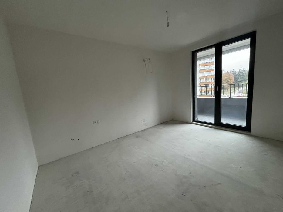 Продава се Тристаен апартамент в Варна, Център - 110 кв.м за 2637 €/кв.м - Снимка #3