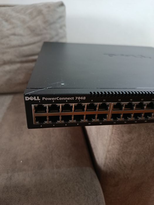 Switch Dell PowerConnect 7048 48-Port 1GBASE-T Network Switch