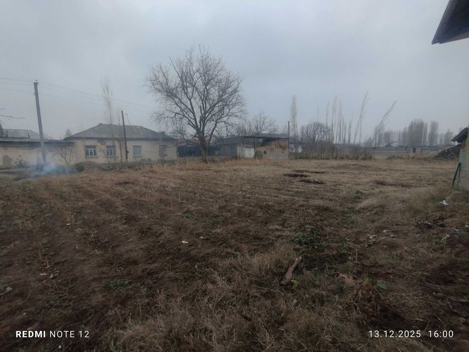 Yer uchaskasi sotiladi Toytepa shaxrida 3000$_