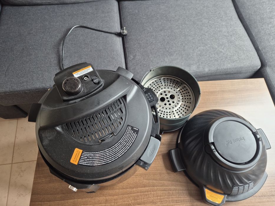 Instant Pot PRO CRISP + AIR FRYER комбиниран еър фрайър мултикукър