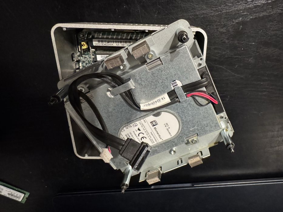 intel NUC i3 ddr4/M2