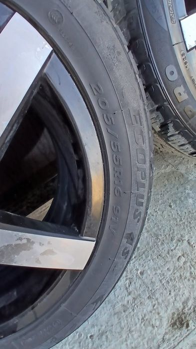 16 диска сотилади