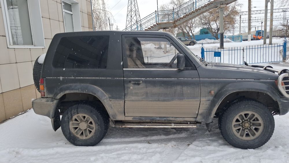 Митсубиси Паджеро 2
