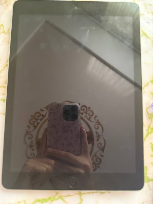 Продаётся iPad Air A1475
