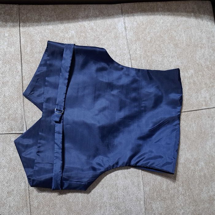 Продам школьный костюм