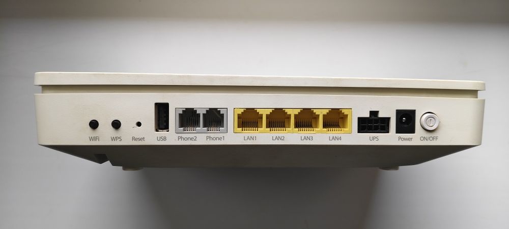 Продам роутер innbox g74