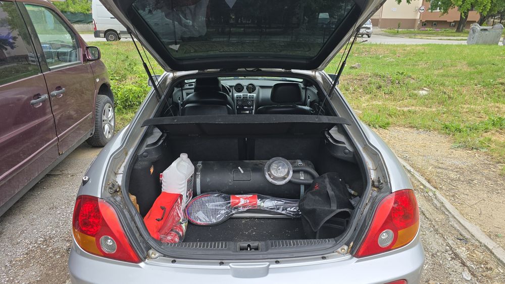 Hyundai  coupe 2.7