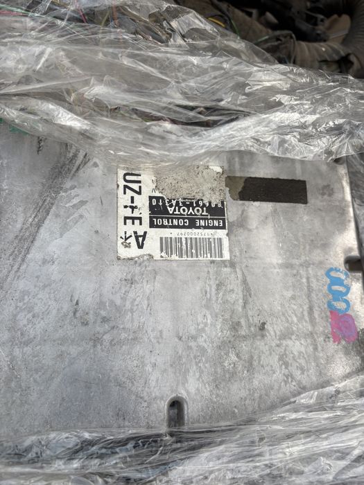 Двигатель 1uz в комплекте с навесным