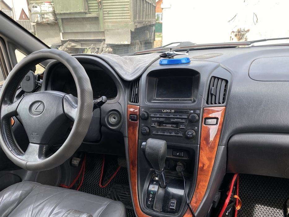 Lexus RX 300 1 поколение
