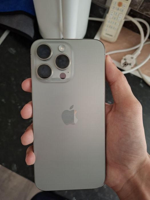 продам iphone 15 pro max