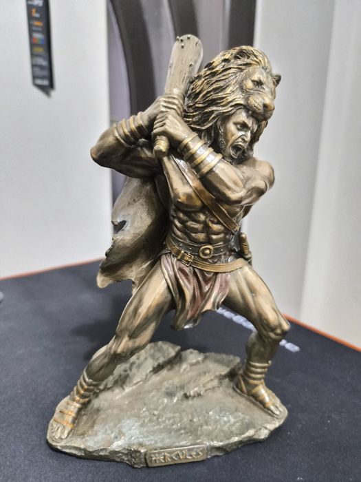 Vind Statuete din Metal, inpecabile, Noi Nouțe!