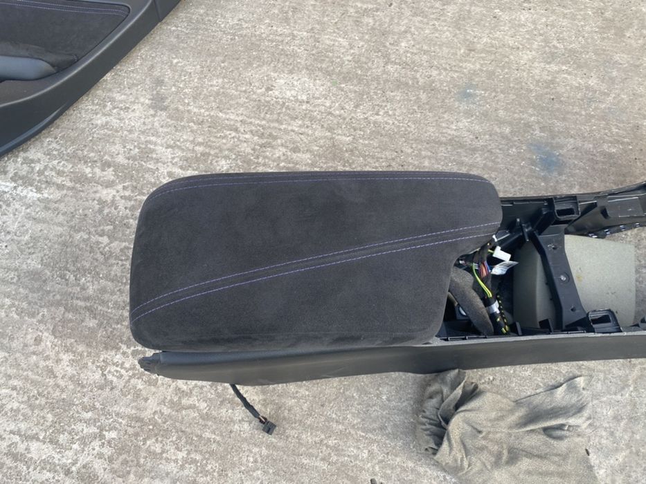 Interior din piele alcantara Infiniti Q30 2016-2019 , Scaune banchete