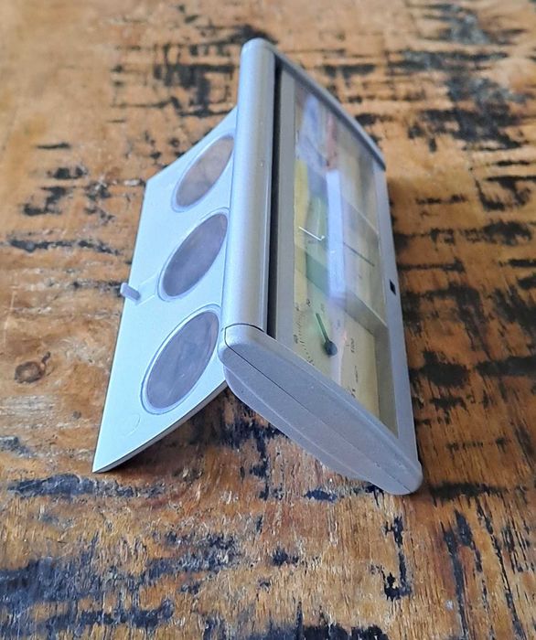 часовник, термометър, хидрометър за бюро