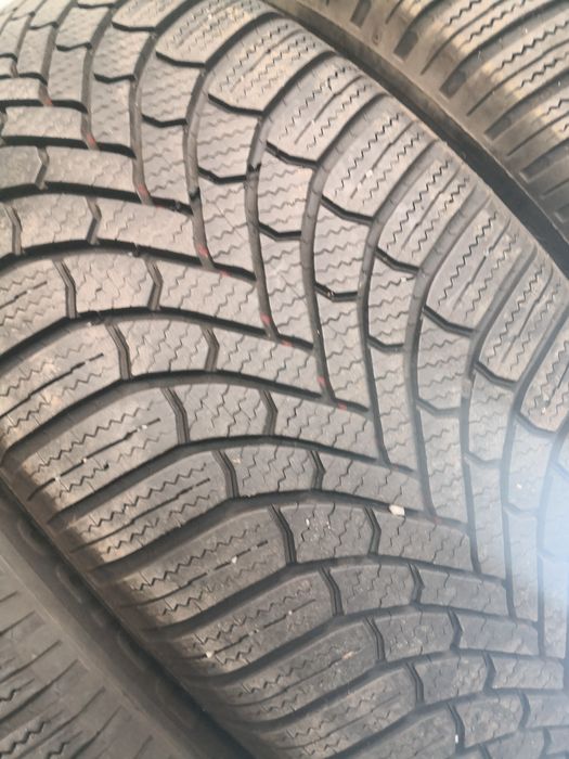 225 55 18 цола гуми Bridgestone dot 24 4 броя