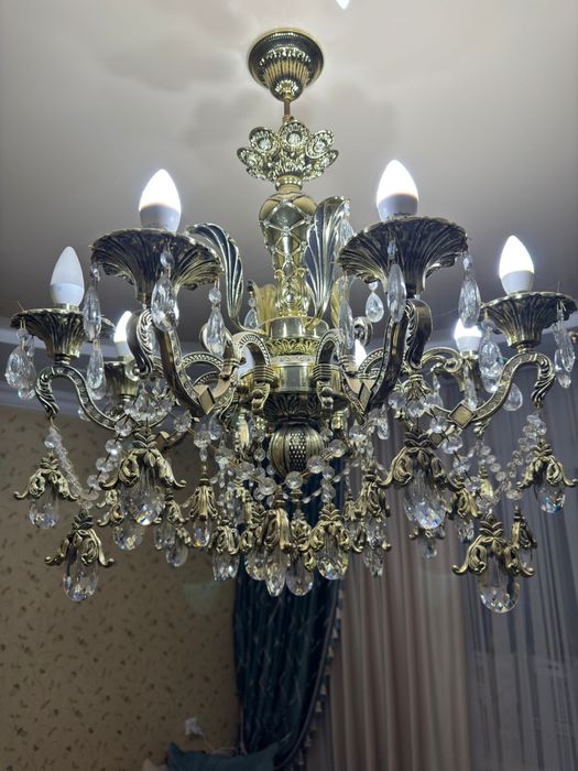 Продам люстры в хорошем состоянии