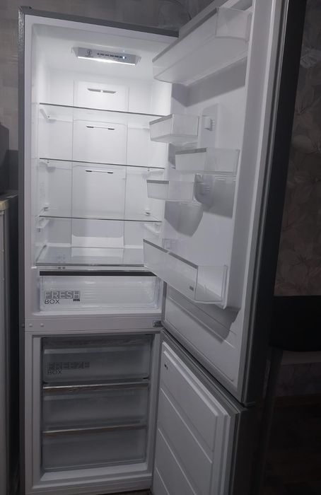 Продам.       срочно      холодильник