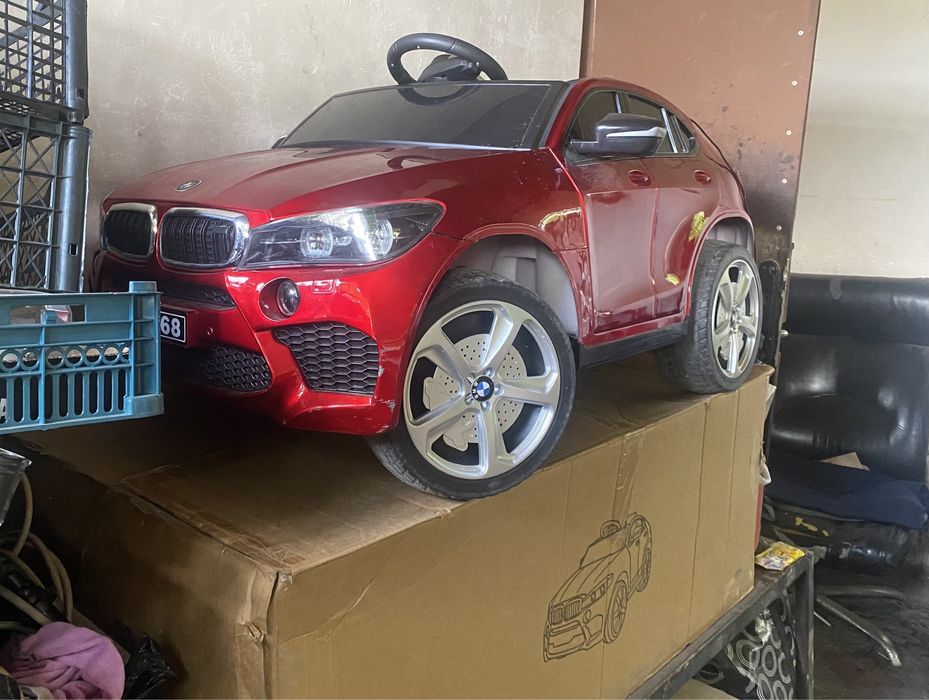 машина детская bmw x6