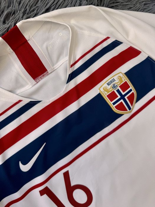 Дамска Nike x Norway