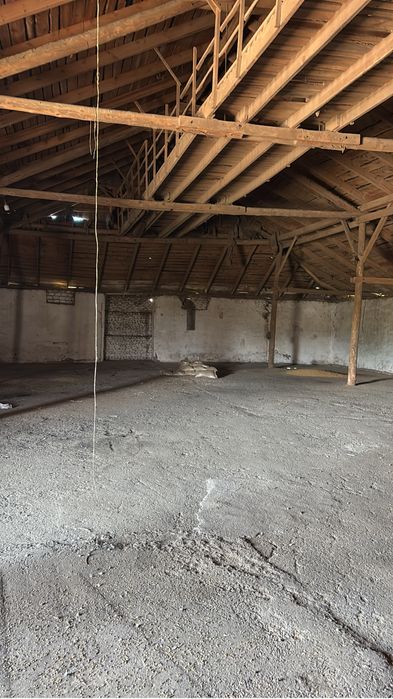 Три склада в село Переметное