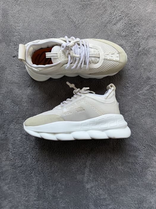Versace chain reaction