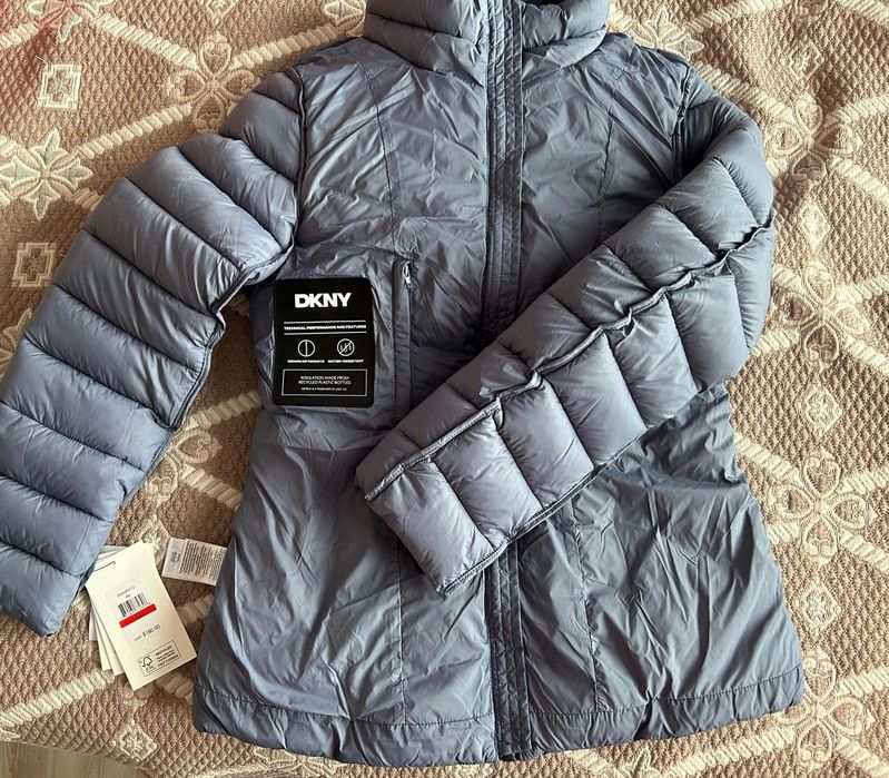 Дамско зимно яке DKNY