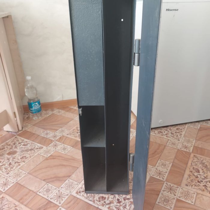 Продаю железный сейф