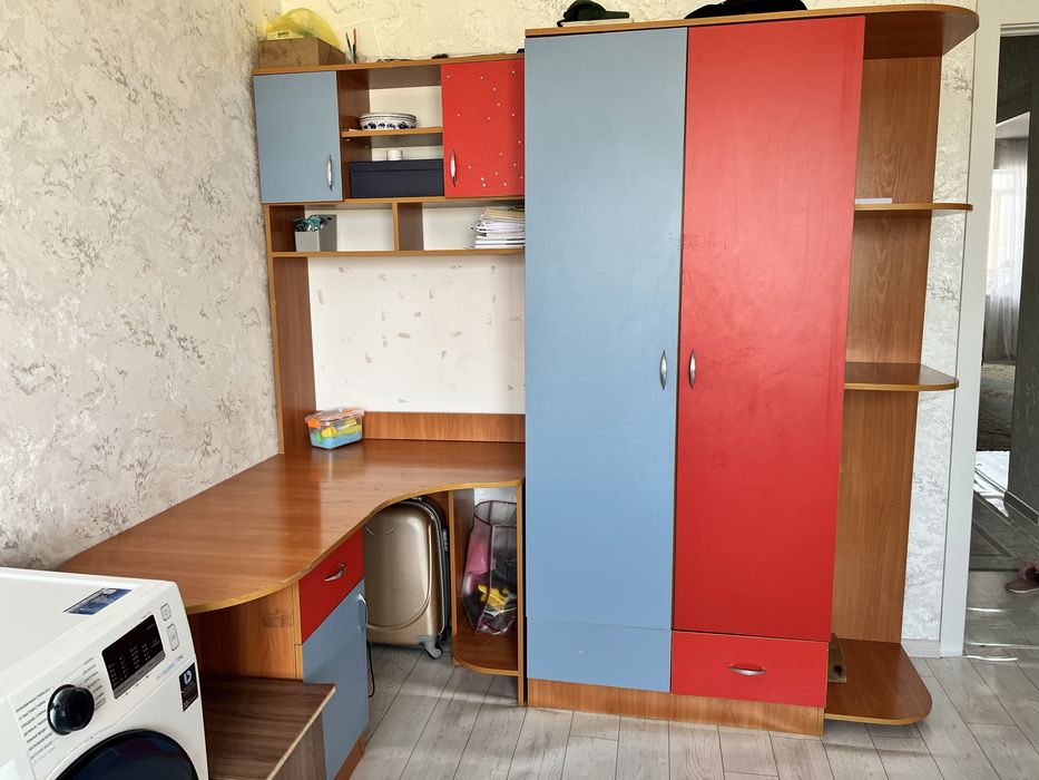 Детский гарнитур в хорошем состоянии