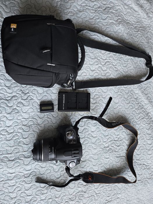 Sony Alpha A330 DSLR + обектив 18-55 + 2 батерии + зарядно
