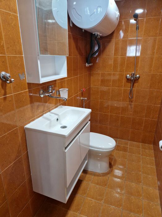 Дава се под наем Двустаен апартамент в Бургас, Център - 55 кв.м за 408 € - Снимка #10