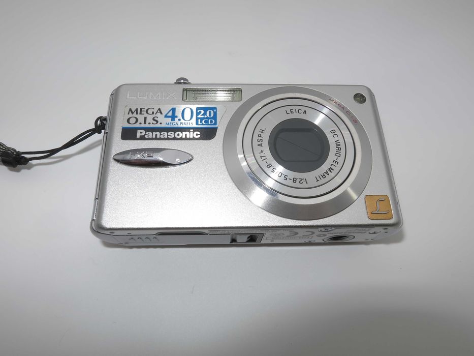 Lumix DMC FX2 - S ултра компактен цифров фотоапарат, дигитална камера с оптика Leica, пълен комплект, като нова - работи отлично!