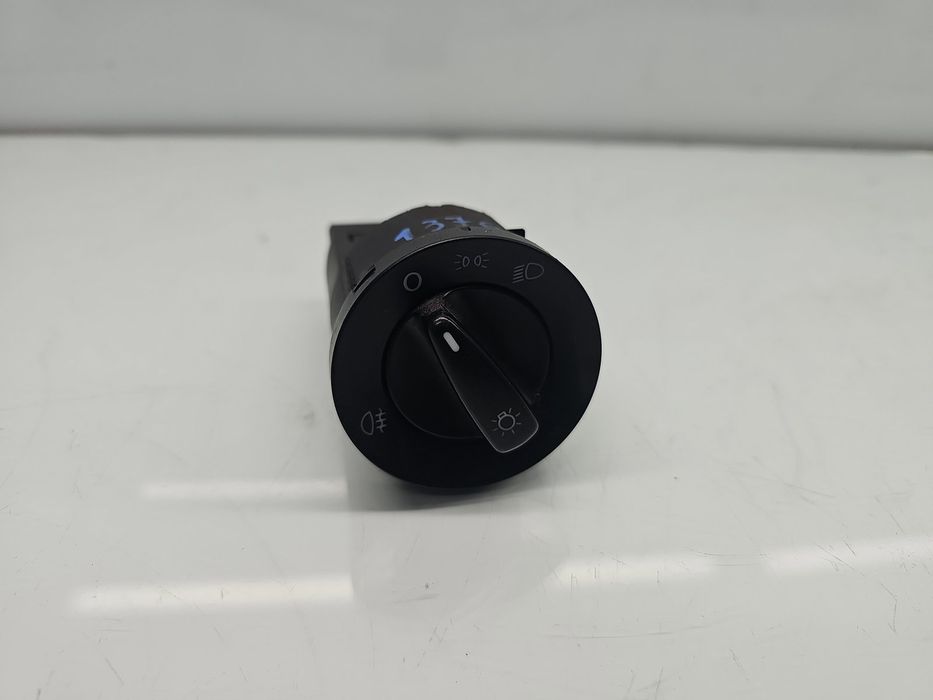 Bloc lumini Volkswagen Bora Combi (1J6) [Fabr 1999-2005] 1C0941531