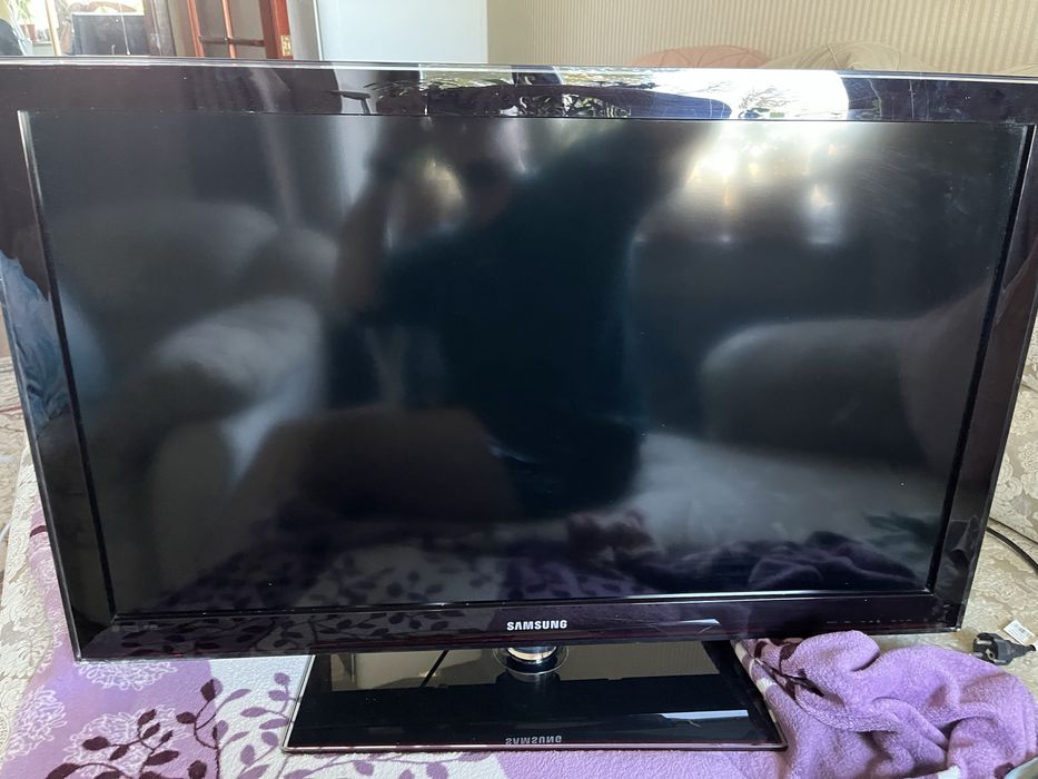 Продам телевизор samsung