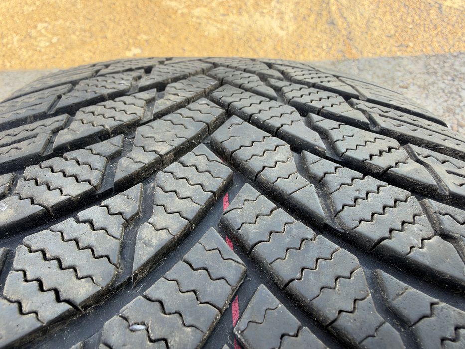 4бр. ОТЛИЧНИ Зимни Гуми С Борд 255/45R/20 -FIRESTONE- DOT:4424- 6.5мм.+5.3мм.