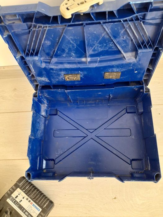 Berner/Milwaukee ъглошлайф