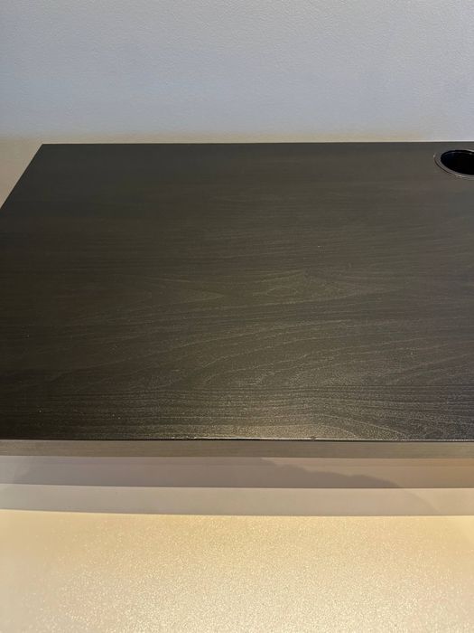 Бюро IKEA Micke.