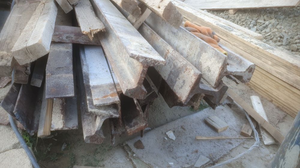 Рельсы пен Угольник сатылады