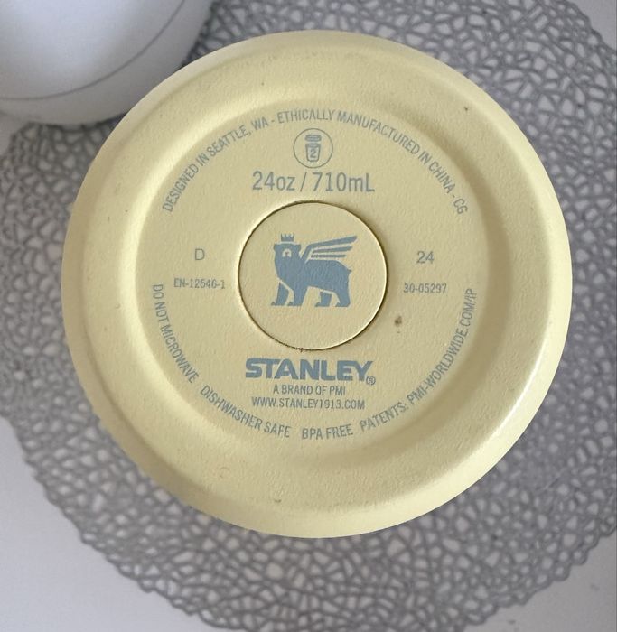 Продам термобутылку STANLEY