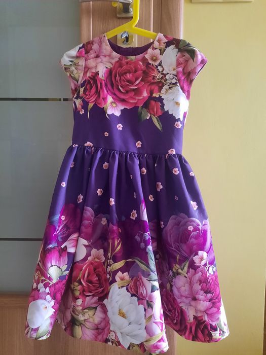 Oфициални рокли Petit fleur/ Next 8-9г.