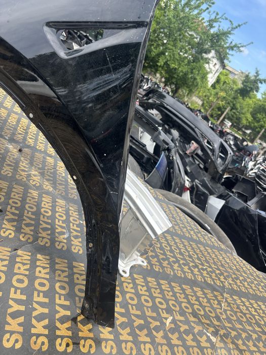 Калник Tesla Model Y