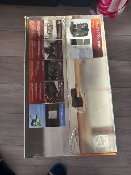 Продават се 2 кафемашини 1 работеща а другата е за Части