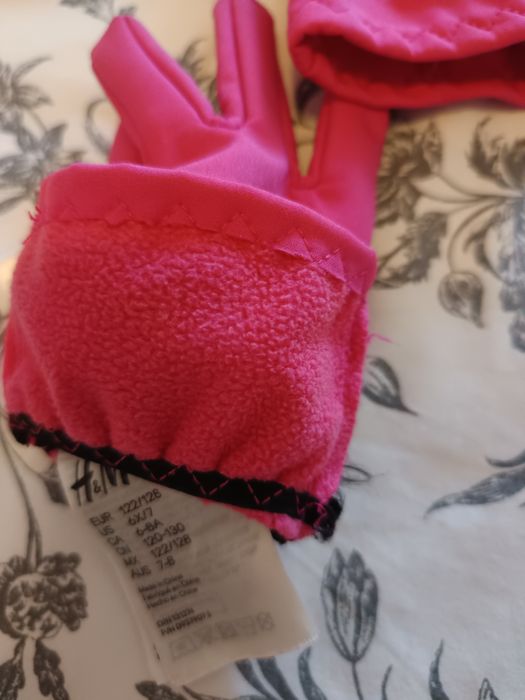 Mănuși impermeabile H&M mărimea 6-8 ani