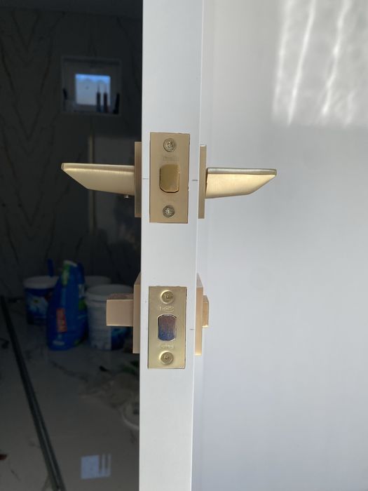 Установка дверей