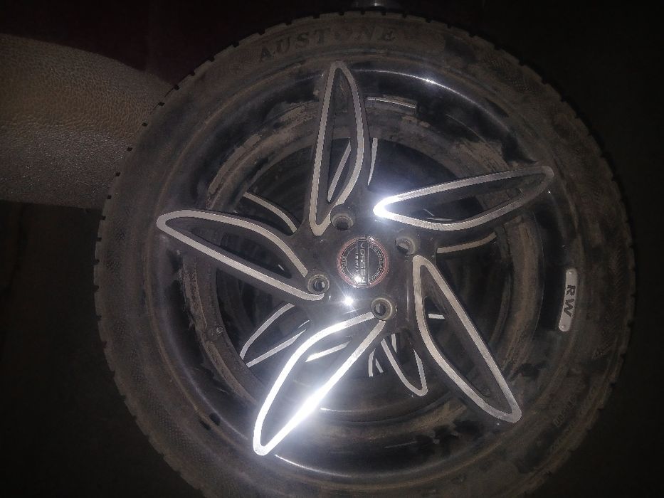 Banan diska 17razmer holati yaxshi archa balon yangi narxini kelishamz