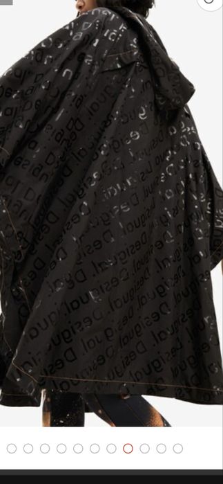 Desigual- Pelerina de ploaie cu gluga si maneci 3/4
