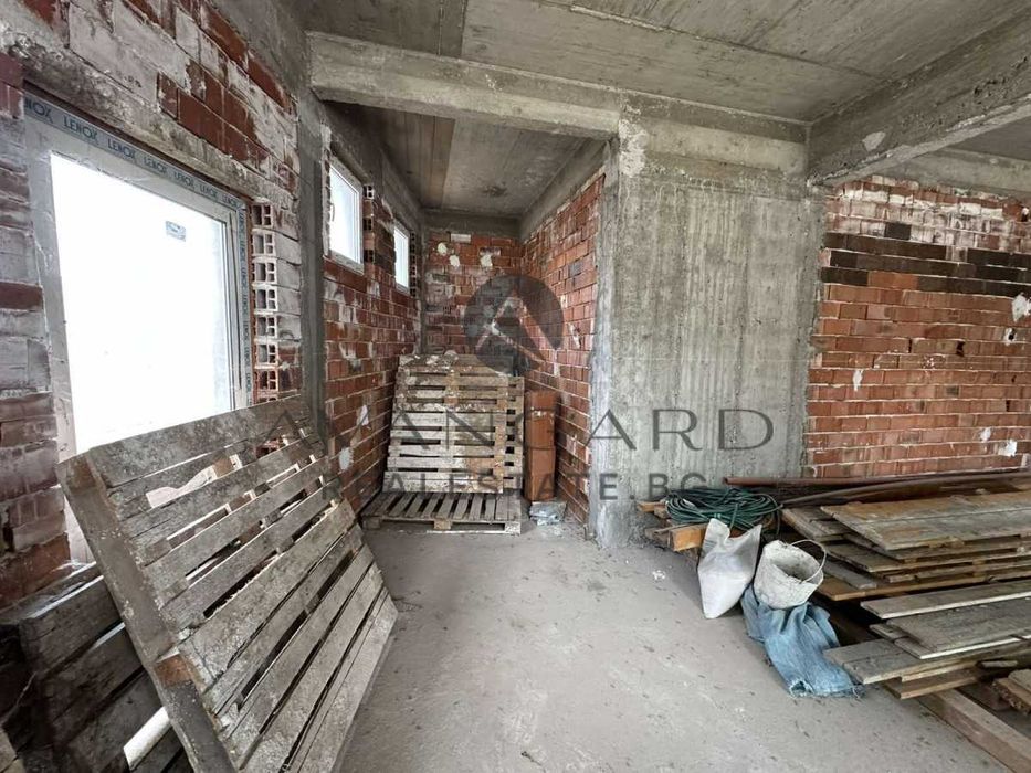 Продава се Къща в с. Царацово, Област Пловдив - 438 кв.м за 953 €/кв.м - Снимка #11